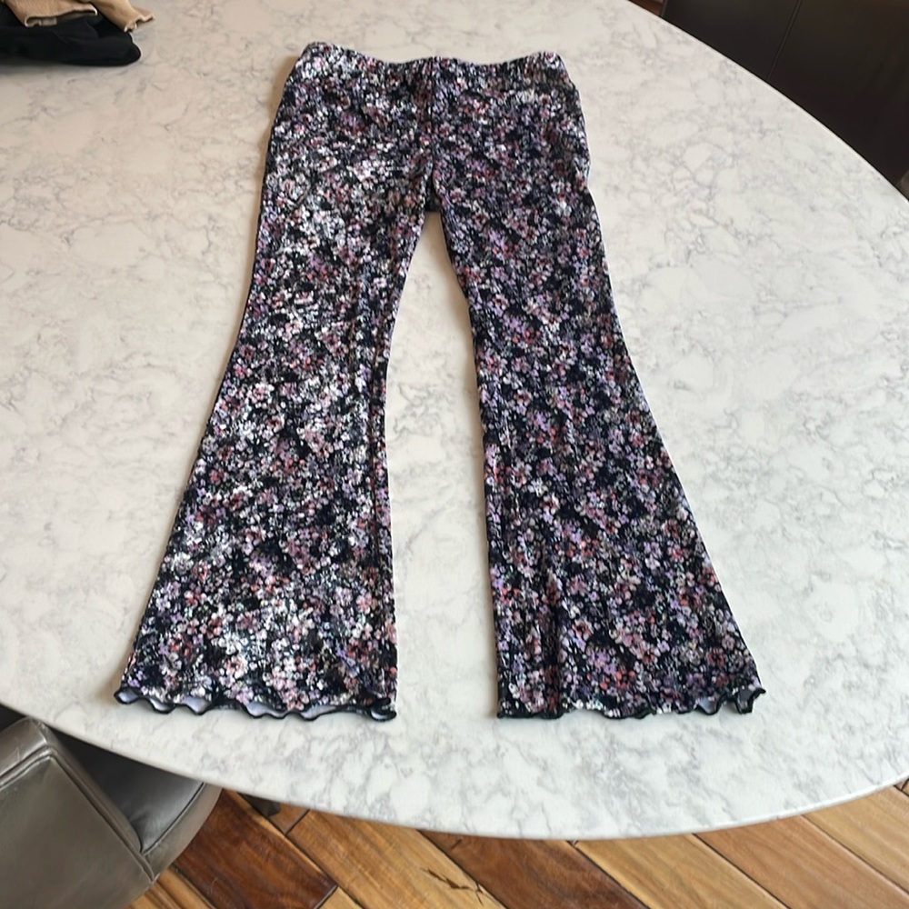 Target flair pants size small velvet flowers